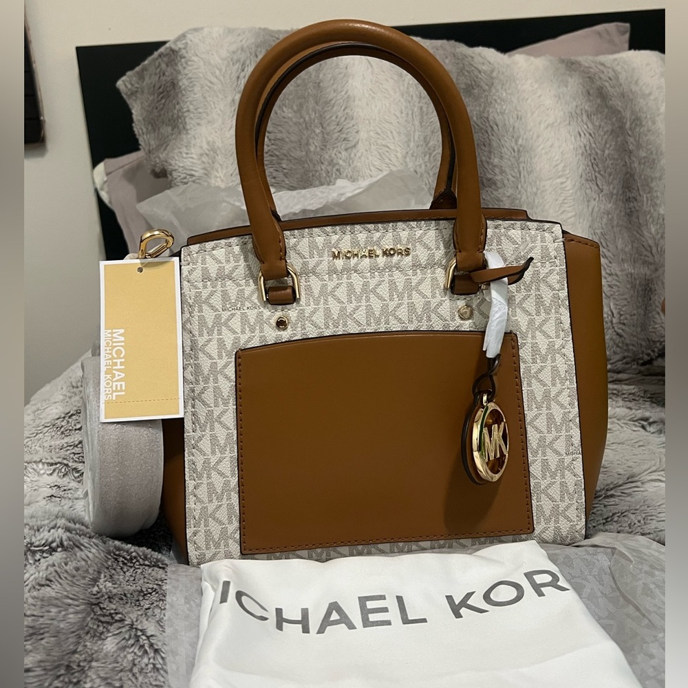 Mk Retaill Park Medium Messenger Satchel/Crossbody Bag